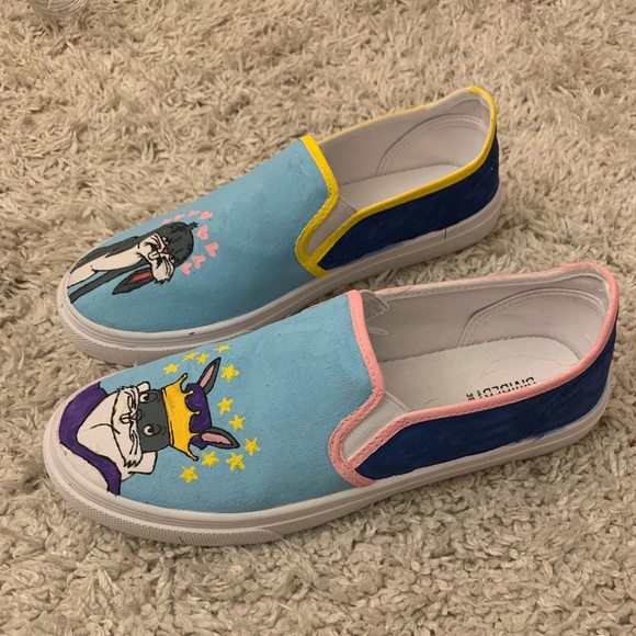 Custom hand painted bugs bunny Slip-Ons - Picture 2 of 3